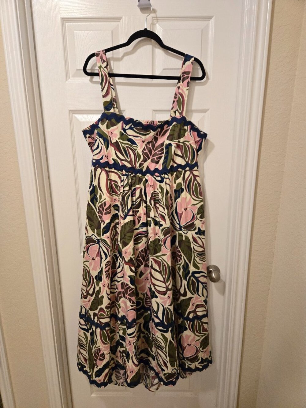 Torrid cream midi floral dress with pink and green leaves